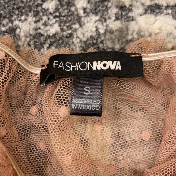 Sheer pink top. Purchased from fashion nova in size small. - Picture 3 of 3